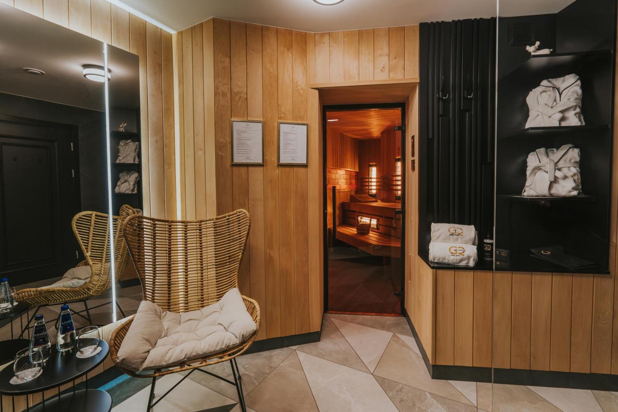 Hotel Golden Queen Krakow Exterior photo